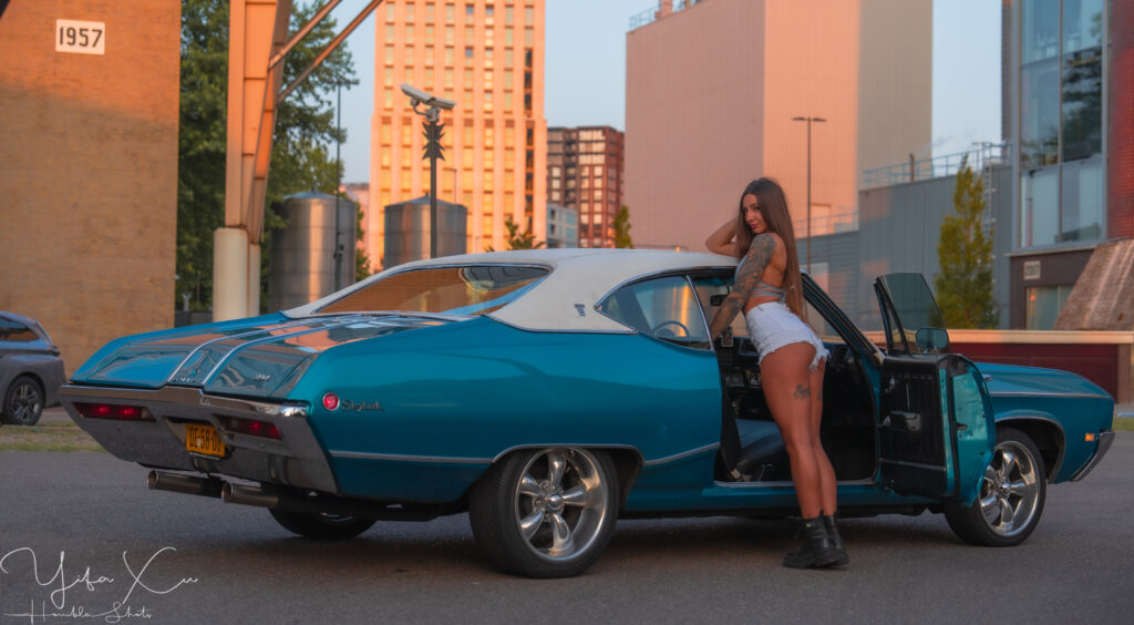 These photos of @dariaroxanaadriana & bigblueskylark were taken in collaboration with @classicsforcharity.
Classics for Charity brings together classic cars, photography, and creativity to support ALS research. Each photoshoot produces unique images while simultaneously raising awareness and funds for an important cause.
