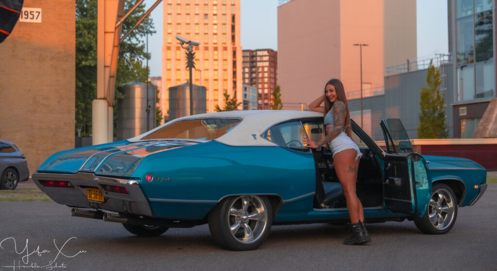 These photos of @dariaroxanaadriana & bigblueskylark were taken in collaboration with @classicsforcharity.
Classics for Charity brings together classic cars, photography, and creativity to support ALS research. Each photoshoot produces unique images while simultaneously raising awareness and funds for an important cause.
