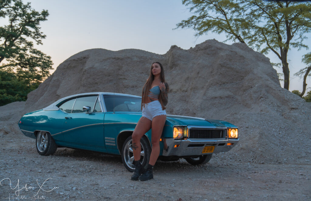 These photos of @dariaroxanaadriana & bigblueskylark were taken in collaboration with @classicsforcharity.
Classics for Charity brings together classic cars, photography, and creativity to support ALS research. Each photoshoot produces unique images while simultaneously raising awareness and funds for an important cause.
